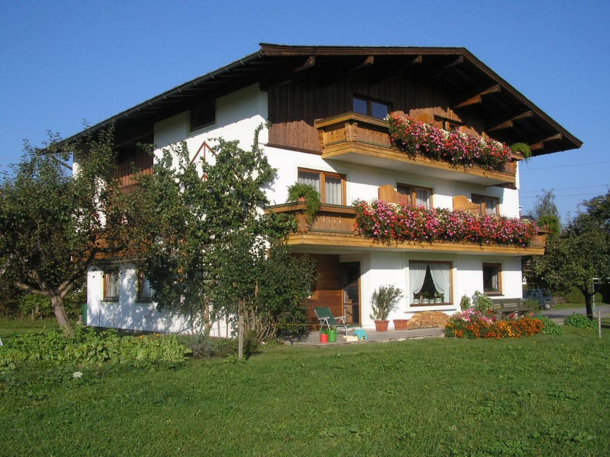 Gaestehaus Gruenbacher Kossen Exterior photo